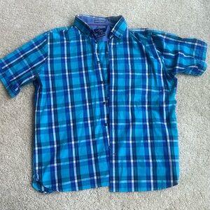 BLUE HARBOUR Men’s Regular Fit Blue Button Down Shirt. Size Large. Lightly Used.